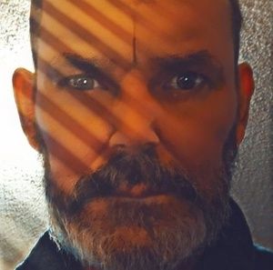 Meet your Posher, Clay